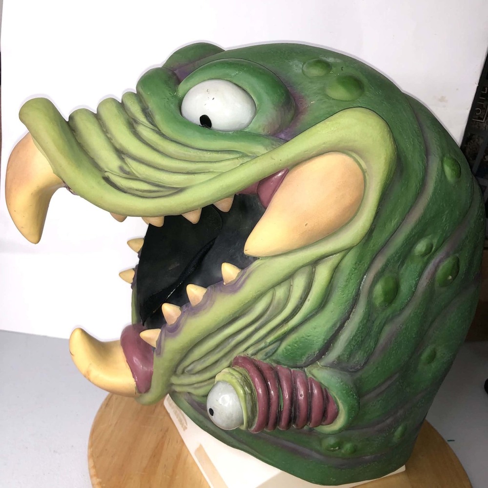 Vintage Easter Unlimited 90s Green Alien Monster Creature Latex Halloween Mask
